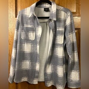 Lightweight warm flannel button up
